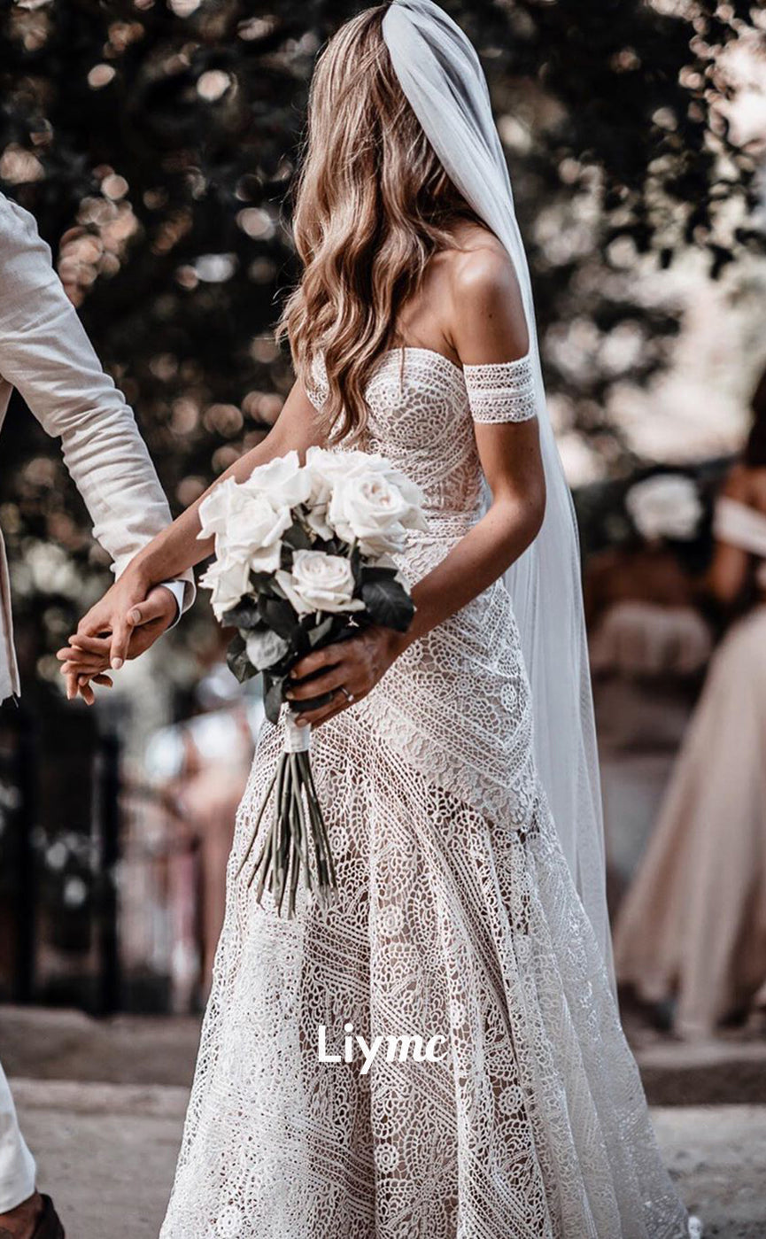 LW036 - Romantic Lace Wedding Dress Sweetheart Mermaid Wedding Gown with Court Train
