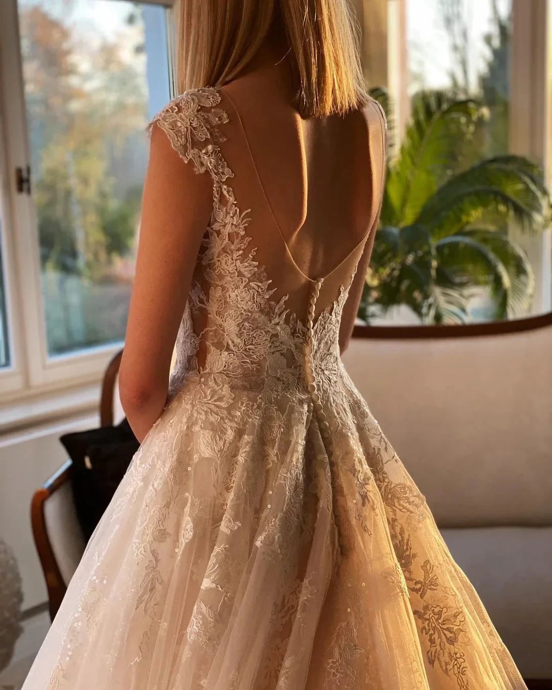 Long A-line Appliques Lace Backless Church Train Wedding Dress (ZD15093)