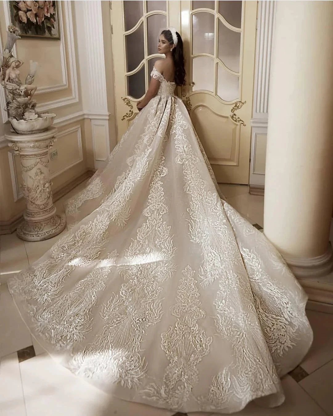 Long A-Line Off-the-Shoulder Appliques Lace Wedding Dress (ZD15072)