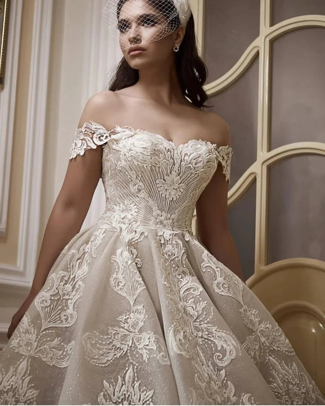 Long A-Line Off-the-Shoulder Appliques Lace Wedding Dress (ZD15072)