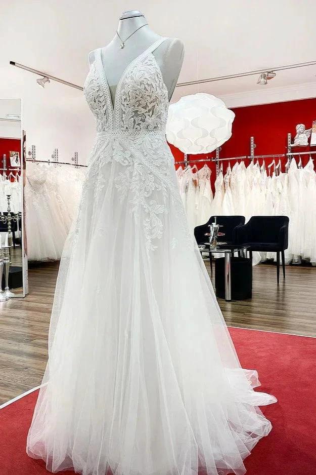 Long A-line Sleeveless Tulle Lace Appliques Open Back Wedding Dresses (ZD15262)