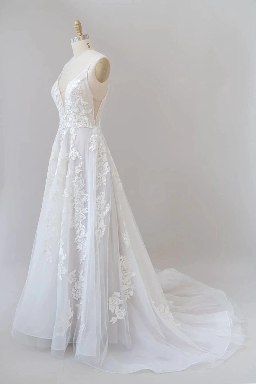 Long A-line Spaghetti Strap Lace Appliques Tulle Backless Wedding Dress (ZD14429)