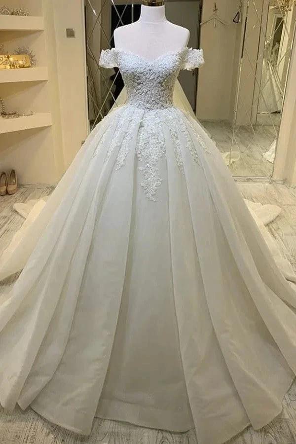 Long A-Line Sweetheart Off-the-Shoulder Appliques Lace Ruffles Wedding Dress (ZD15105)