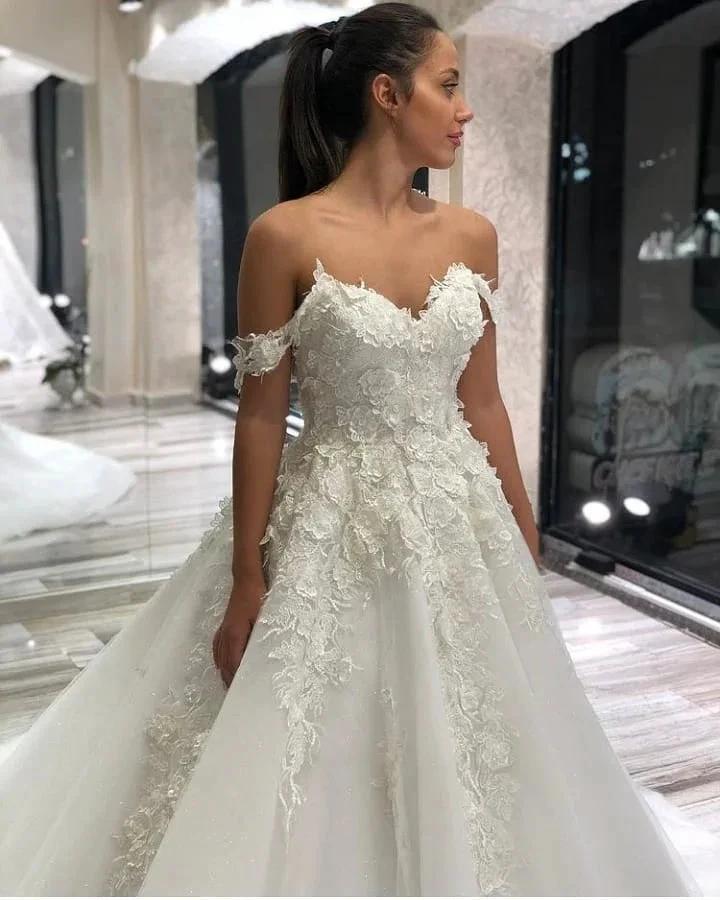 Long A-Line Sweetheart Off-the-Shoulder Appliques Lace Tulle Wedding Dress (ZD15088)