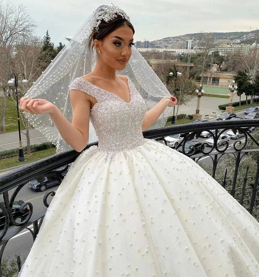 Long Ball Gown Sweetheart Off-the-Shoulder Backless Pearl Beading Ruffles Tulle Wedding Dress (ZD15110)