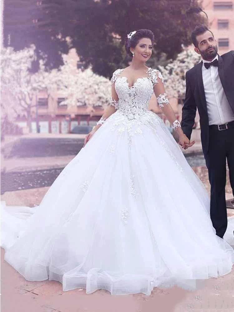 Long Ball Gown Sweetheart Tulle Lace Wedding Dresses with Sleeves (ZD15915)