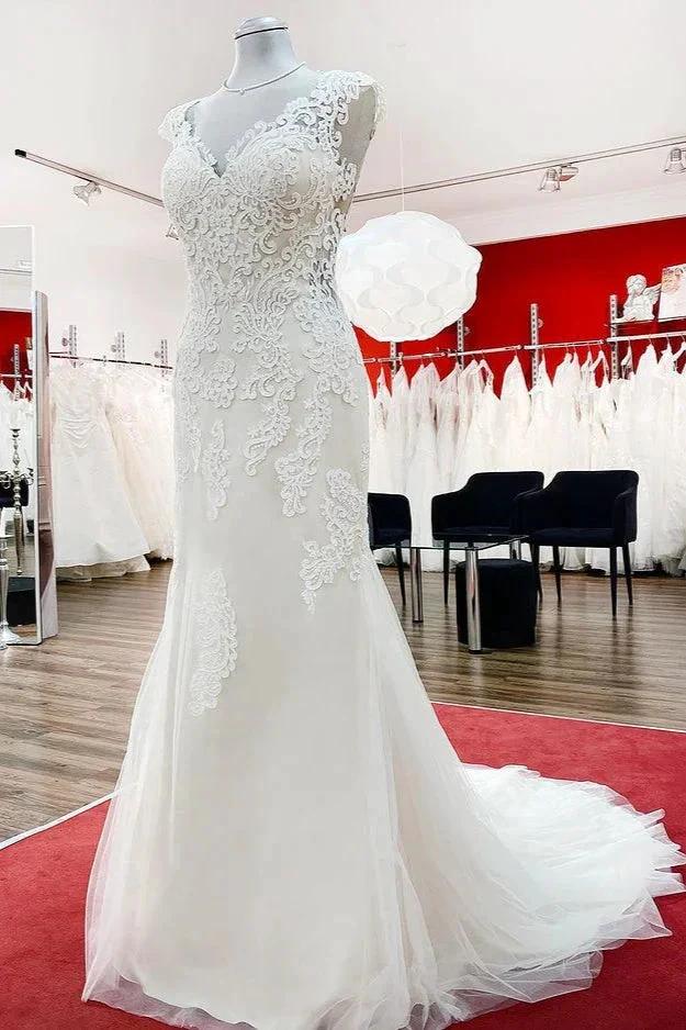 Long Mermaid Lace Sweetheart Open Back Wedding Dress with Appliques Lace (ZD15261)