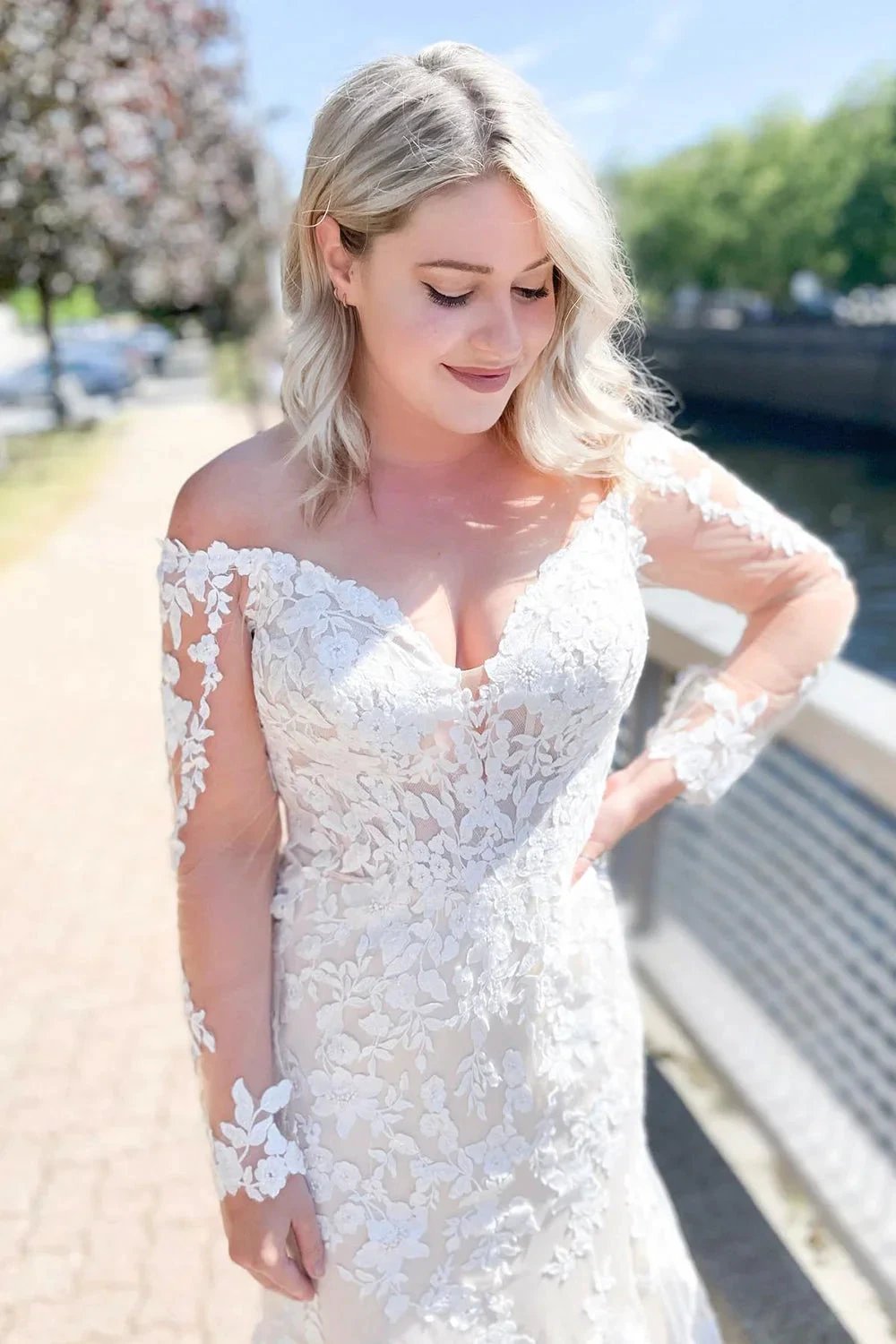 Long Mermaid Off-the-Shoulder Sweetheart Appliques Lace Wedding Dress with Sleeves (ZD14303) - VelvetHem