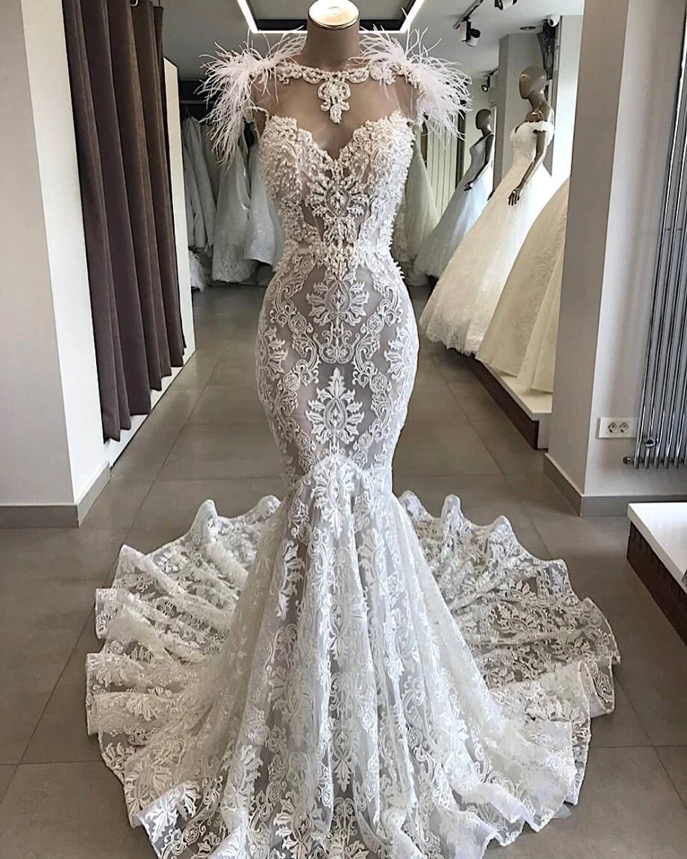 Long Mermaid Sweetheart Beading Appliques Lace Wedding Dress (ZD15802)