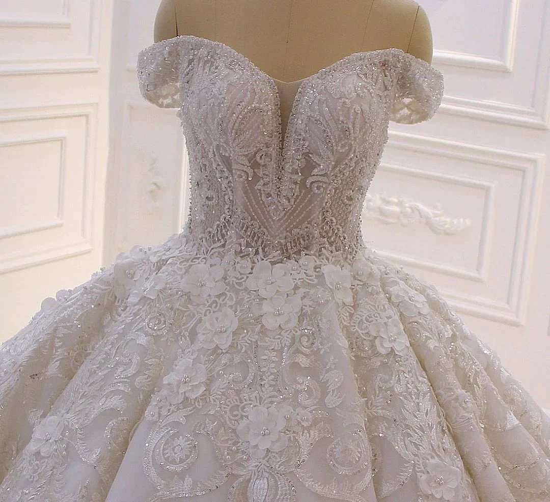 Long Princess Sweetheart Off-the-Shoulder Backless Appliques Lace Ruffles Tulle Wedding Dress (ZD15111)
