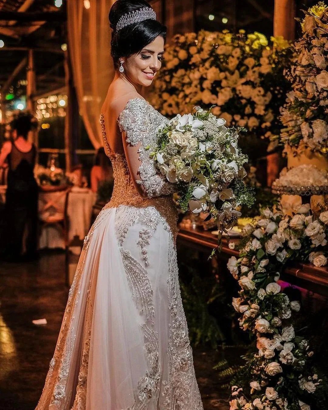 Long Sleeves Mermaid Off-the-shoulder Tulle Wedding Dress with Appliques Lace (ZD15012)