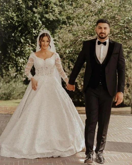 Luxury lace wedding dresses | A line wedding dresses with sleeves (ZD13912)