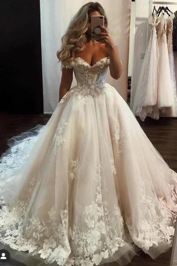 Luxury Long A-line Off-the-shoulder Tulle Lace Wedding Dress (ZD14441) - VelvetHem