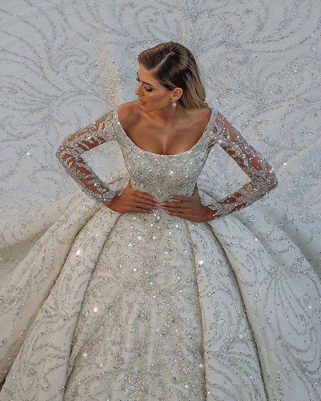 Luxury Long Ball Gown Sequin Off The Shoulder Backless Wedding Dress with Sleeves (ZD15177)
