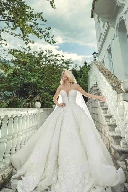 Luxury Long Sweetheart A-Line Sleeveless Wedding Dresses With Lace (ZD14990)
