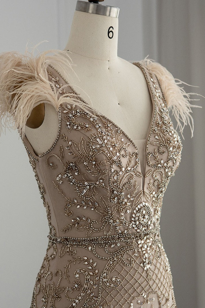 Luxury V Neck Mermaid Evening Prom Dress with Feathers Appliques