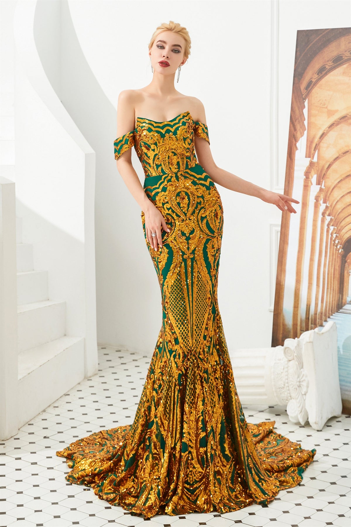 Mermaid Off-the-shoulder Sweetheart Sequined Sleeveless Backless Applique Prom Dress