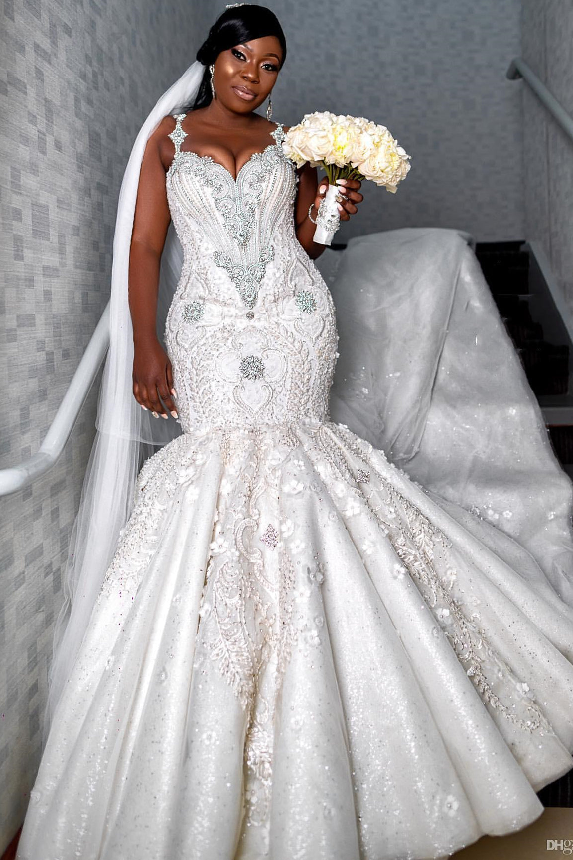 Mermaid Spaghetti Strap Floor-Length Organza Beading Applique Wedding Dress