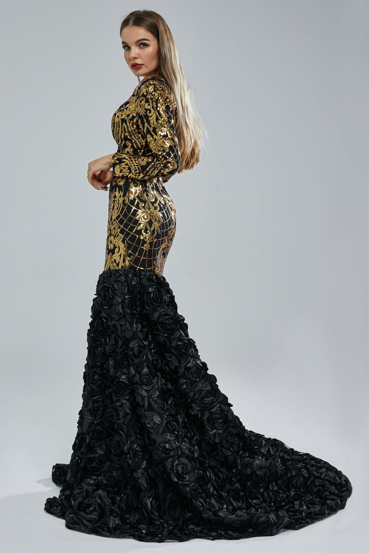 Mermaid V-Neck Long sleeves Floor-Length Backless Flower Sequined Beautiful Prom Dress