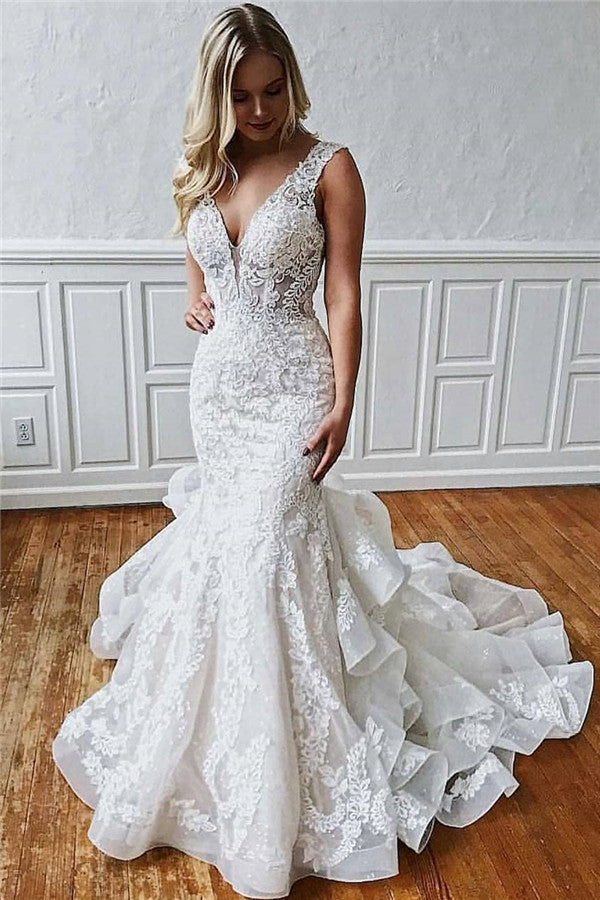 Modern Lace V-Neck Mermaid Wedding Dresses Sleeveles With Ruffles