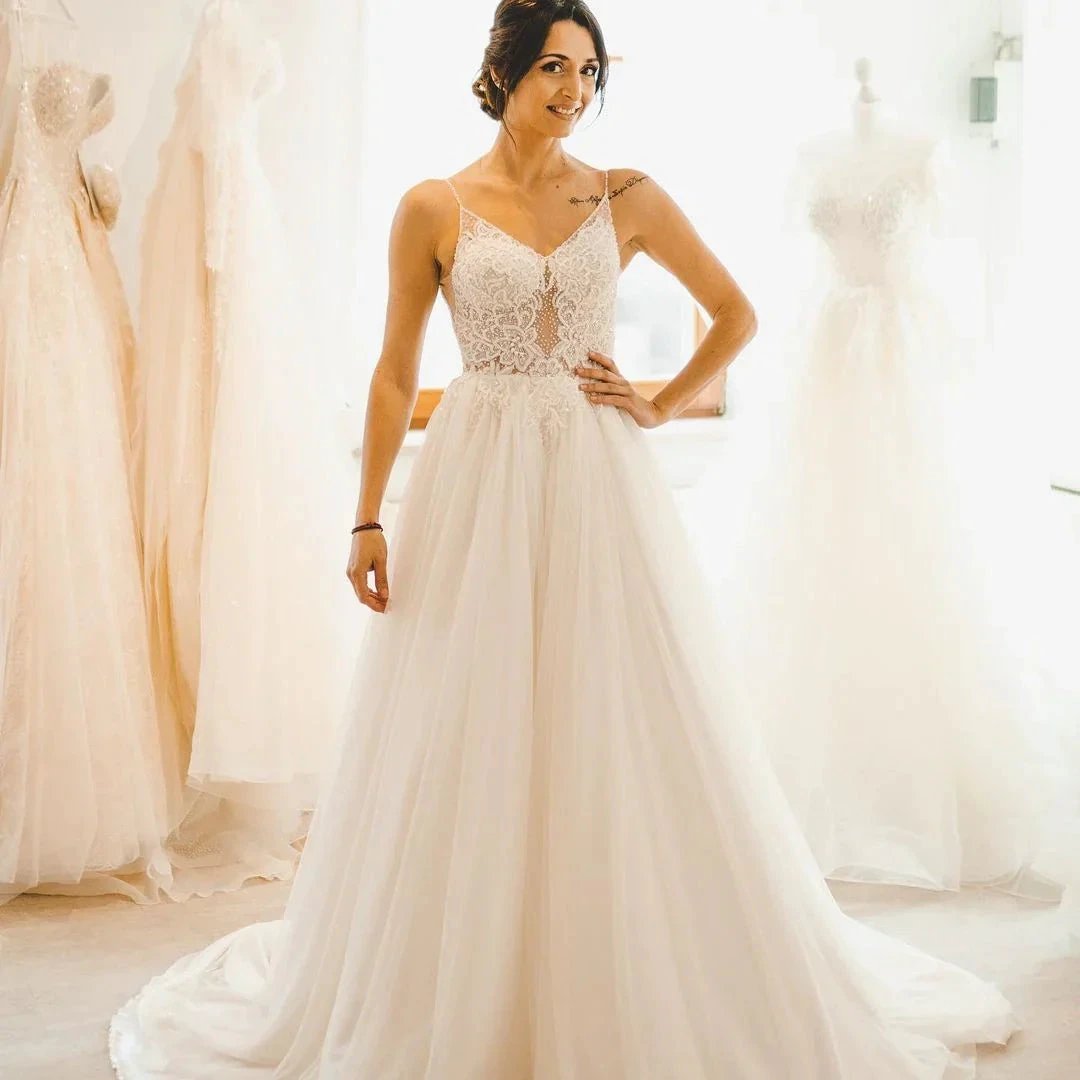 Modest Long A-line Spaghetti Straps Tulle Backless Wedding Dress (ZD15020)