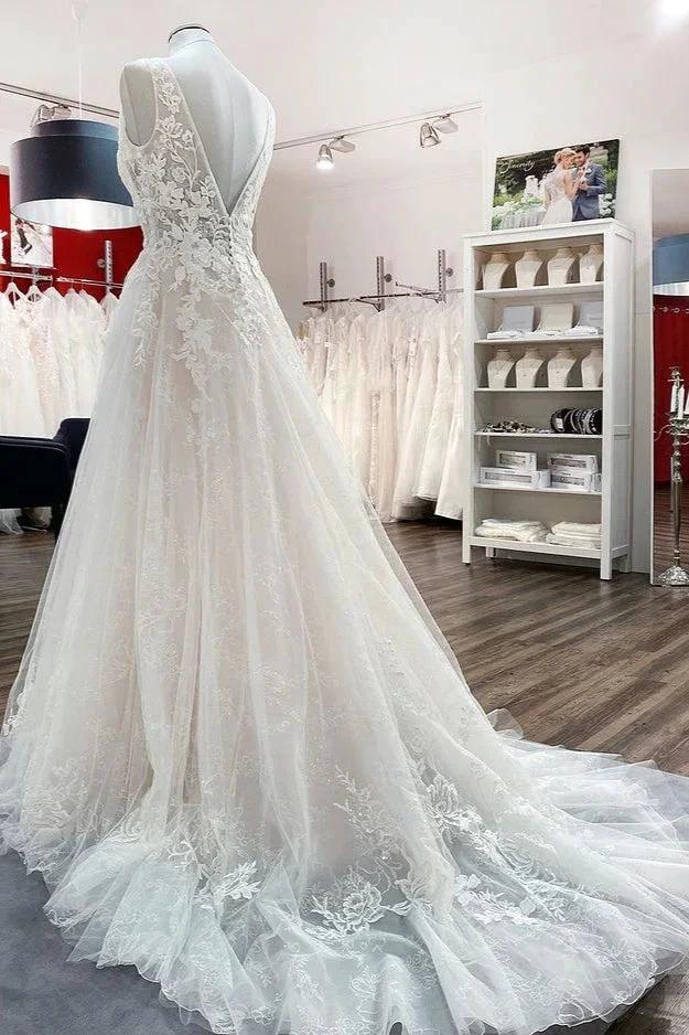 Modest Long A-line V-neck Open Back Tulle Wedding Dress with Appliques Lace (ZD14445)