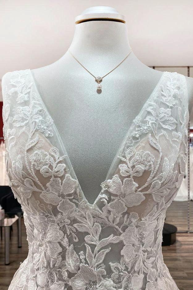 Modest Long A-line V-neck Open Back Tulle Wedding Dress with Appliques Lace (ZD14445)