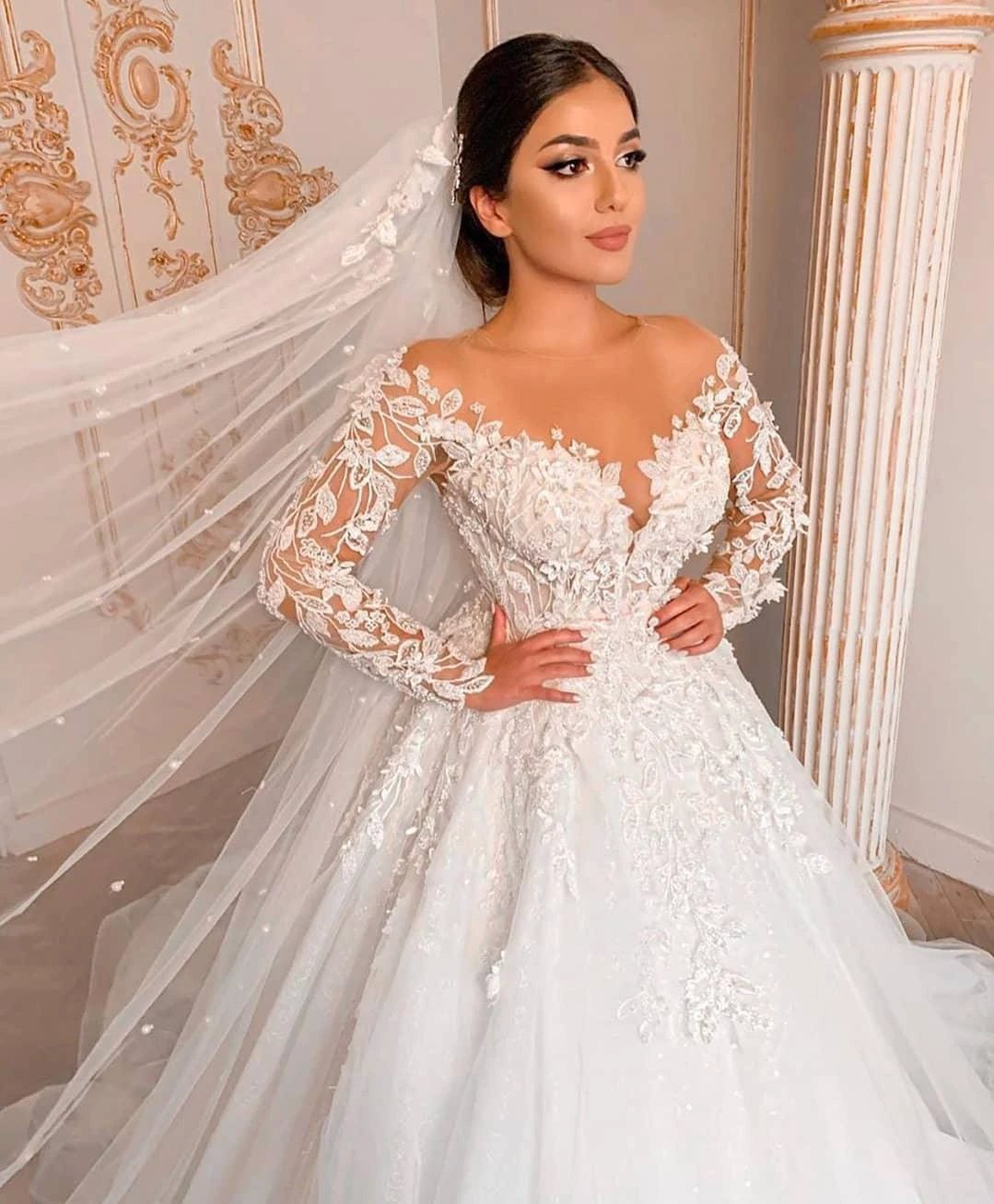 Modest Long Princess Tulle Lace Wedding Dress with Sleeves (ZD15143)