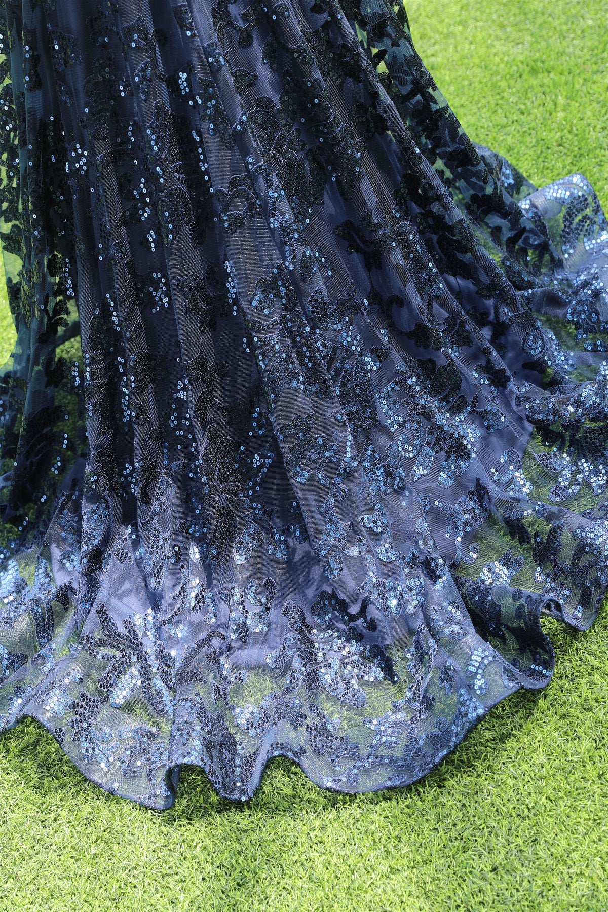 Navy Blue V-neck Mermaid Tulle High Split Prom Dresses