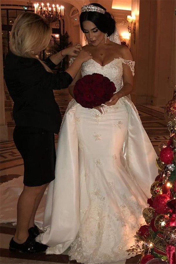Off-the-Shoulder Mermaid Wedding Dress Overskirt Lace Bridal Gown (ZD17525)