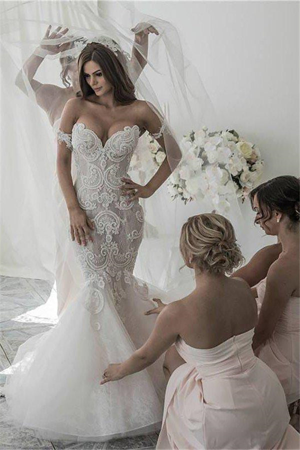 Off-the-Shoulder Sleeveless Mermaid Tulle Chapel Train Wedding Dresses