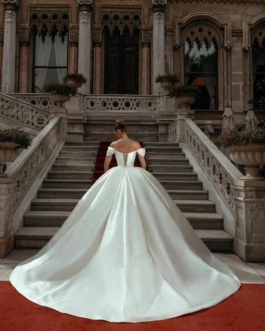 Off-the-Shoulder Sweetheart Ball Gown Satin Sleeveless Garden Bridal Dress (ZD14760)
