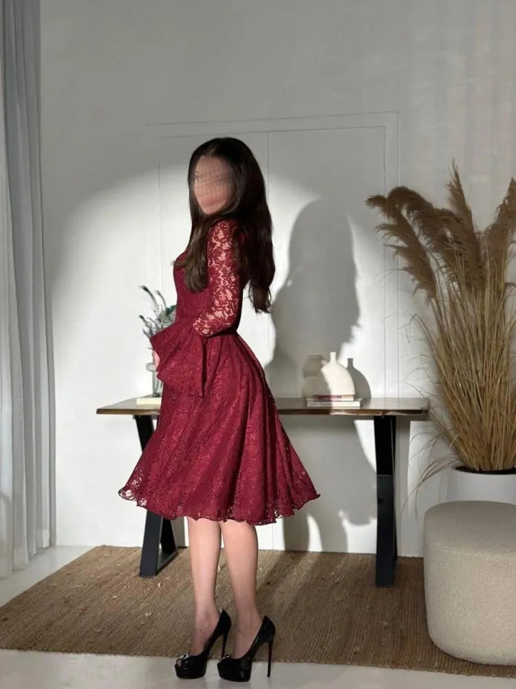 Elegant Lace A-Line Prom Dress V-Neck Long Flare Sleeves Ruched Formal Evening Dress Knee Length Party Gown