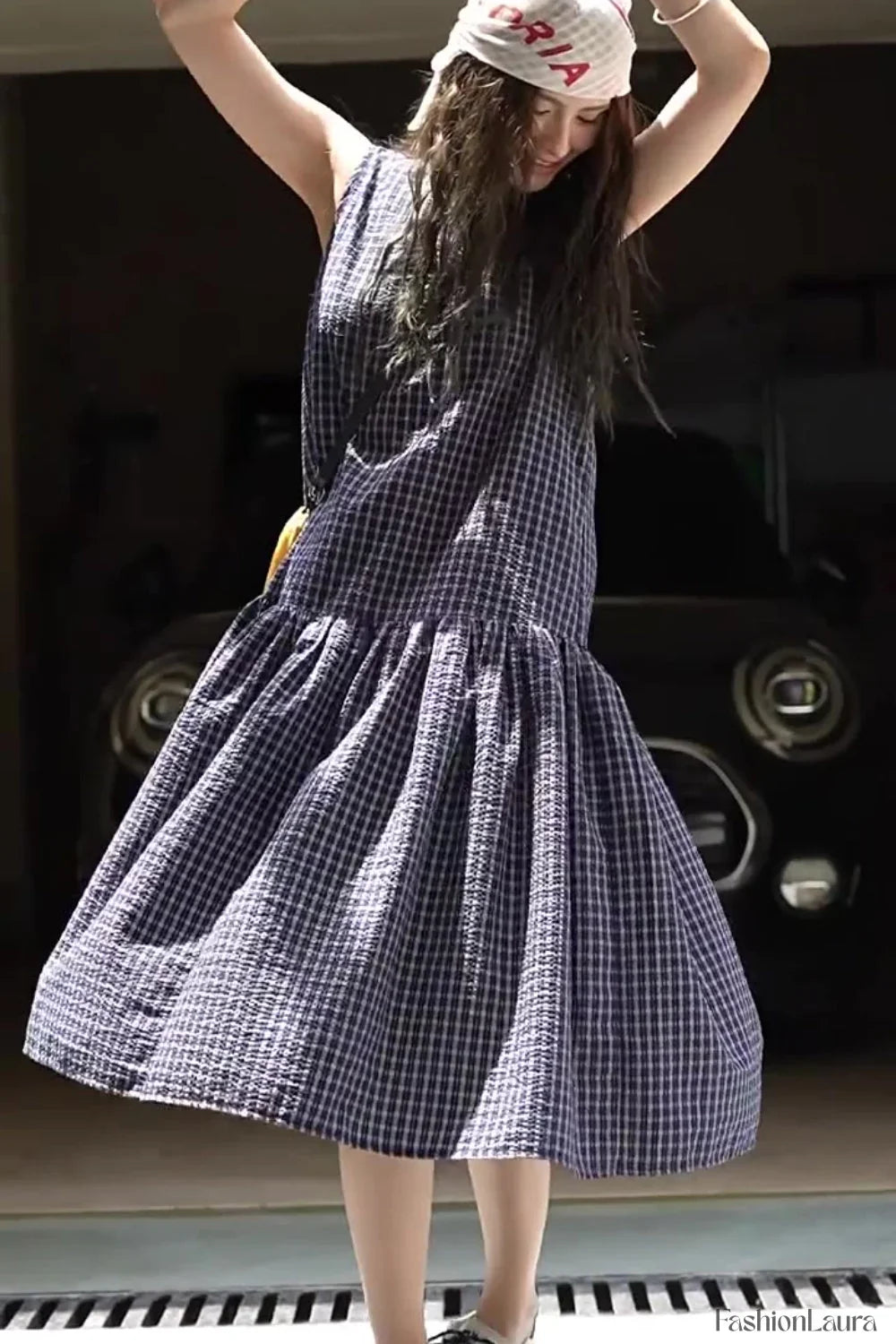 Plaid Sleeveless Loose Minimalist Dress for Streetwear Style
