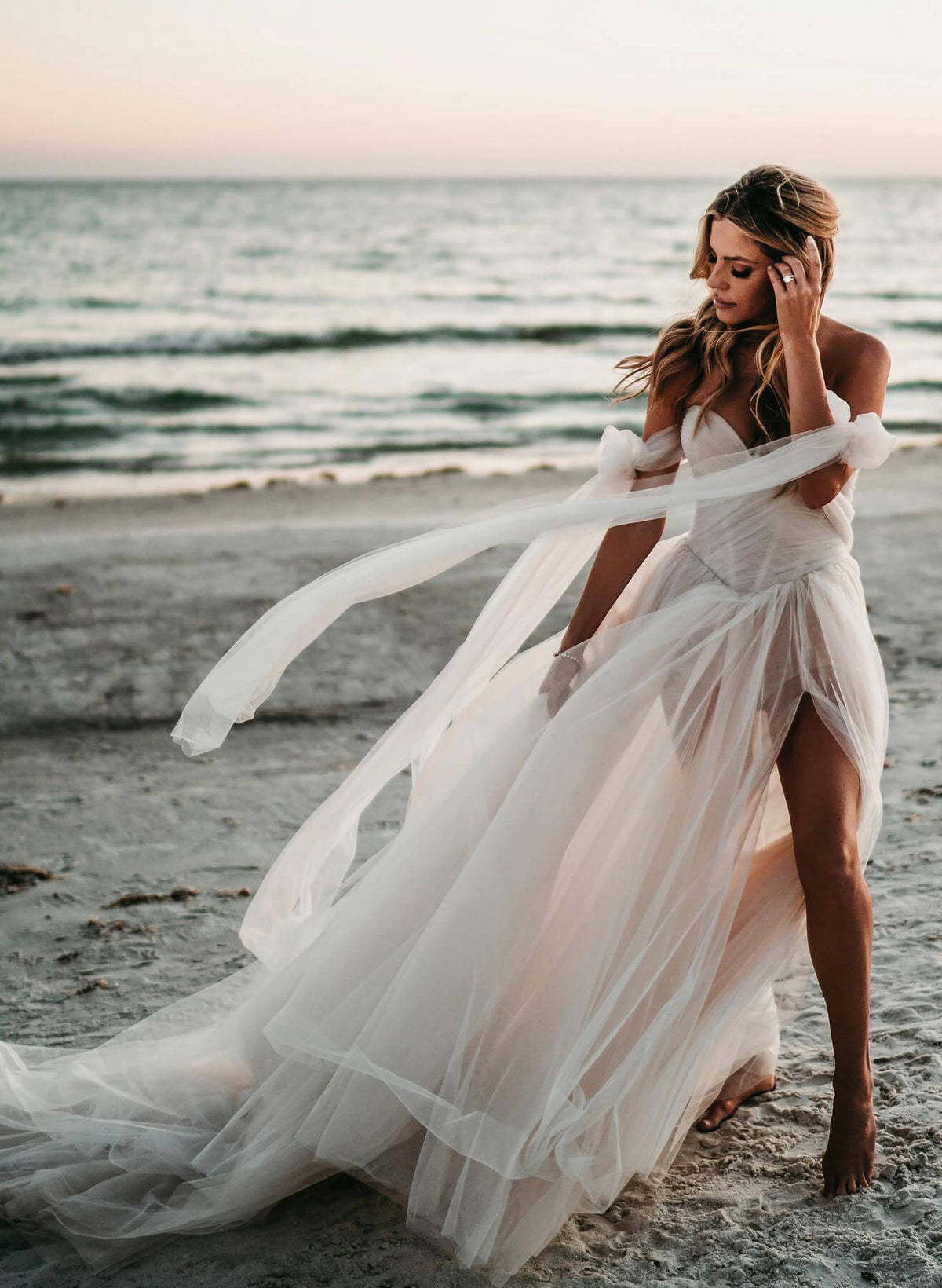Pleated Tulle Off-The-Shoulder Chic A-Line Wedding Dresses Split Front for the Summer Beach