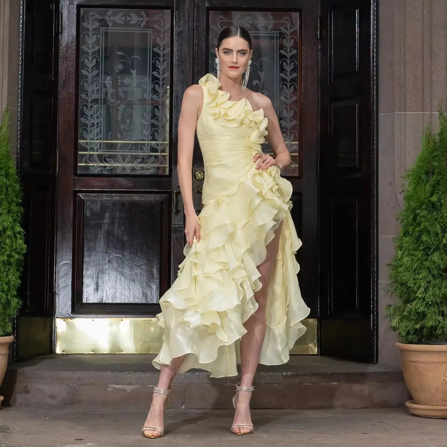 Princess Yellow Chiffon Prom Dress A-Line One Shoulder Ruffles Formal Evening Dress Slit Ankle Length Party Gowns