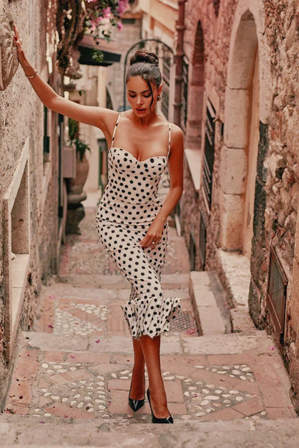 Tailored Dress Inspired by Contemporary Streetwear Fashion 8