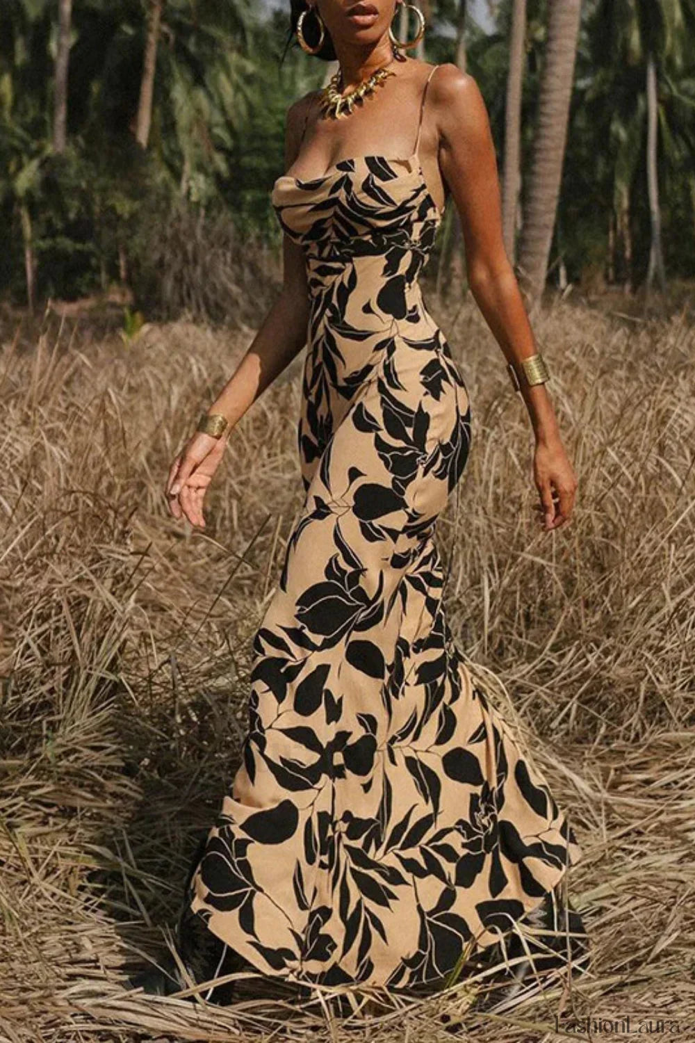 Modern Printed Sexy Halter Dress for Modern Fashion Wear