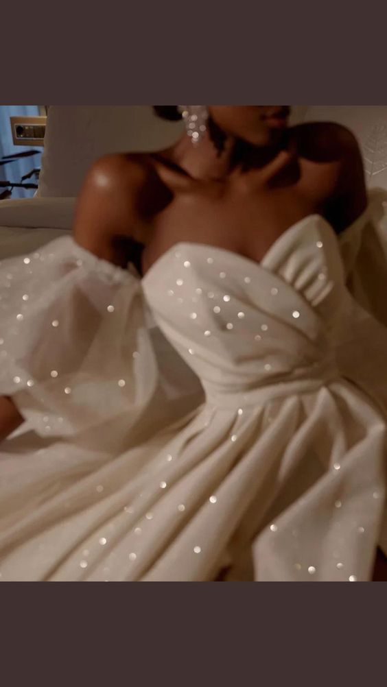Sweetheart Prom Dress With Puffy Sleeves Sexy Luxurious Sparkle & Shine