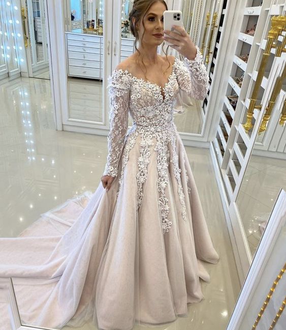 Fashionable V-Neck tulle and beaded long ball gown A-Line evening dress - FashionDia