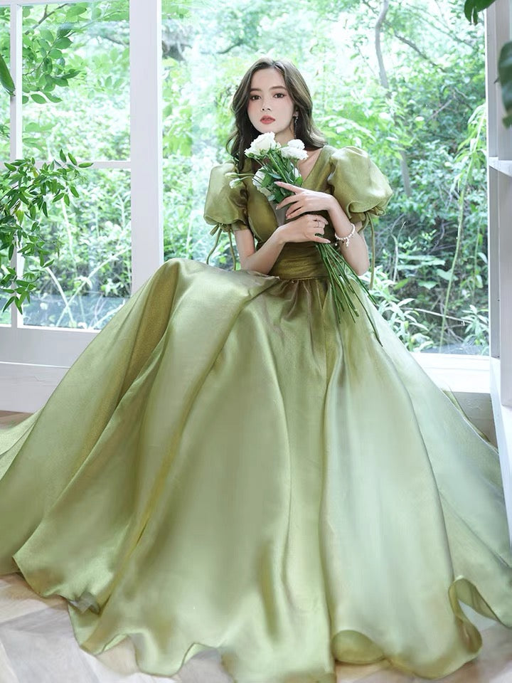 Socialite evening dress, escaped princess high sense party dress, bubble sleeve green prom dress - FashionDia