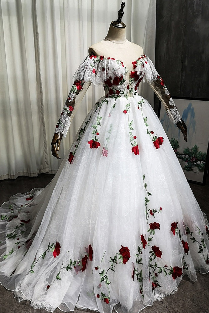 Gorgeous Long Sleeves Lace Embroidery Ball Gown Wedding Dresses Sweet 16 Dress