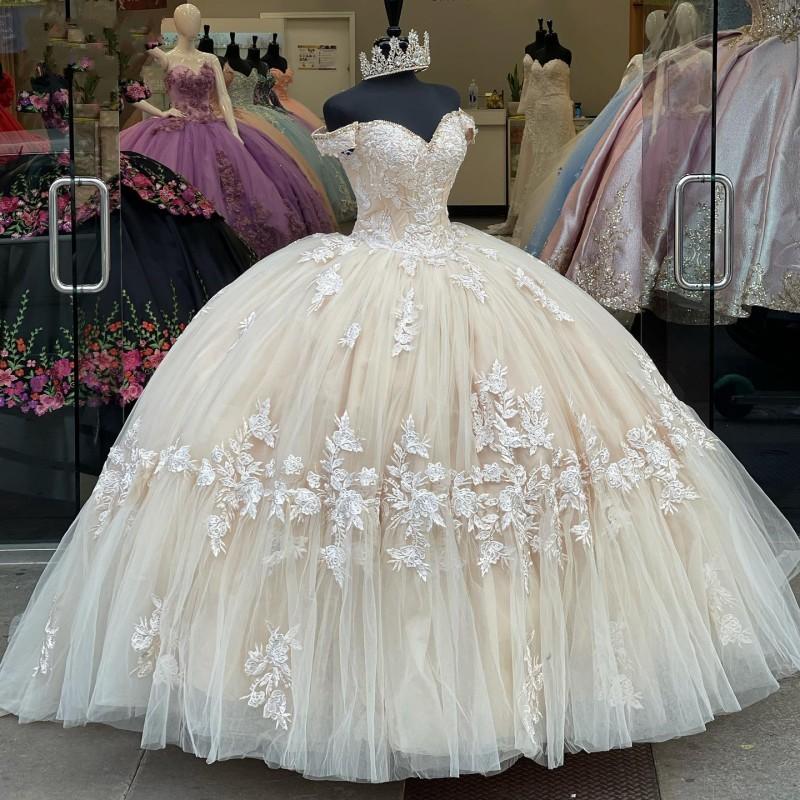 Long Champagne Lace Appliques Quinceanera Dress for 15 Year Ball Gowns Off The Shoulder Ball Gown Debutante Gowns Dresses - VelvetHem