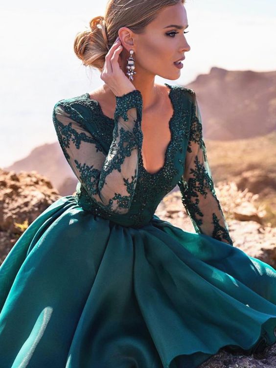 A-Line V-Neck Long Sleeves Short Green Lace Prom Dresses, Short Green Lace Homecoming Graduation Dresses - FashionDia