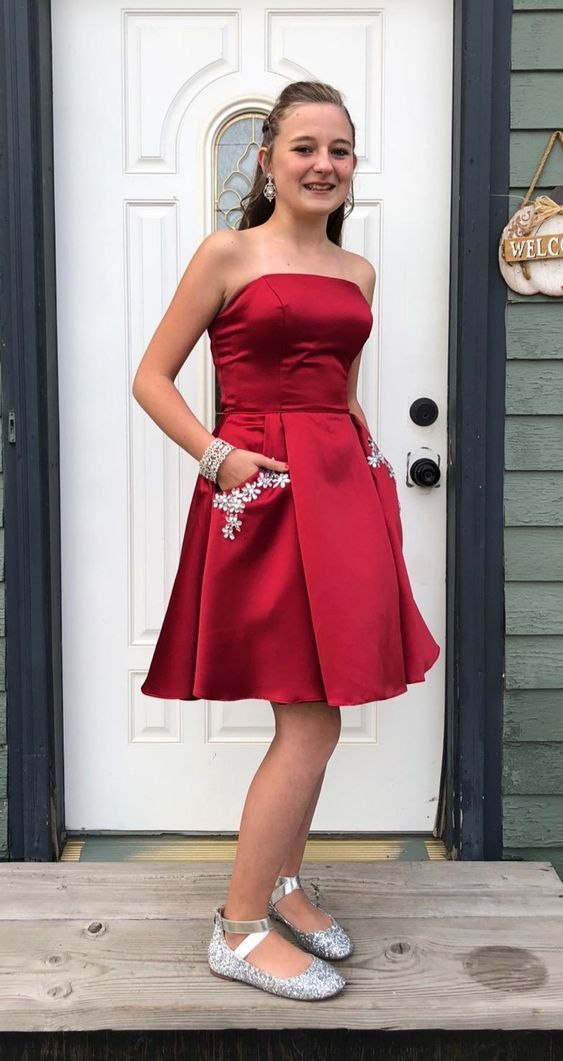 A-Line Strapless Short Homecoming Dress With Pockets Beading - FashionDia