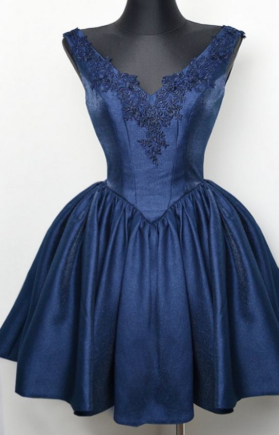Short Satin V-Neck Homecoming Dress,Swing A-Line Lace Homecoming Dresses - FashionDia