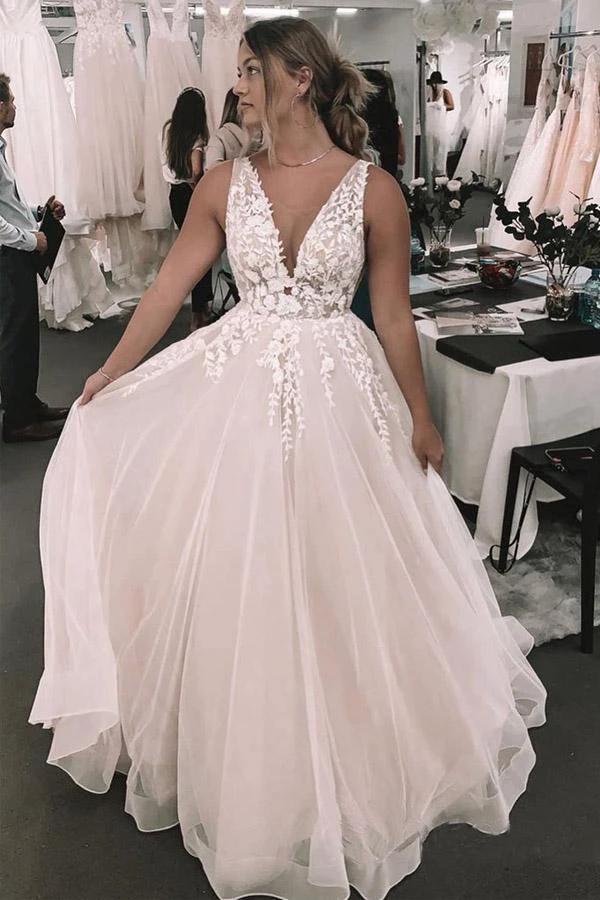 Romantic Deep V Neckline Floral Appliqued Bridal Gown Wedding Dress (ZD15306)