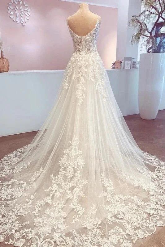 Romantic Long A-Line Spaghetti Straps Appliques Lace Backless Wedding Dress (ZD15206)