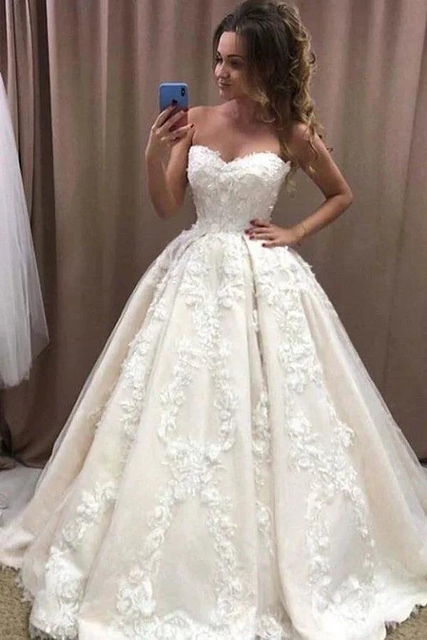 Romantic Long Ball Gowns Sweetheart Wedding Dress With 3D Floral Appliques Lace (ZD15114)