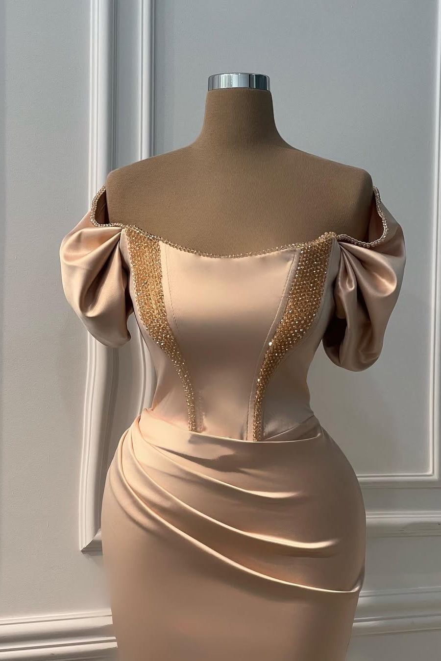 Romantic Off-The-Shoulder Satin Mermaid Prom Dresses Sheath Pleats With Beads